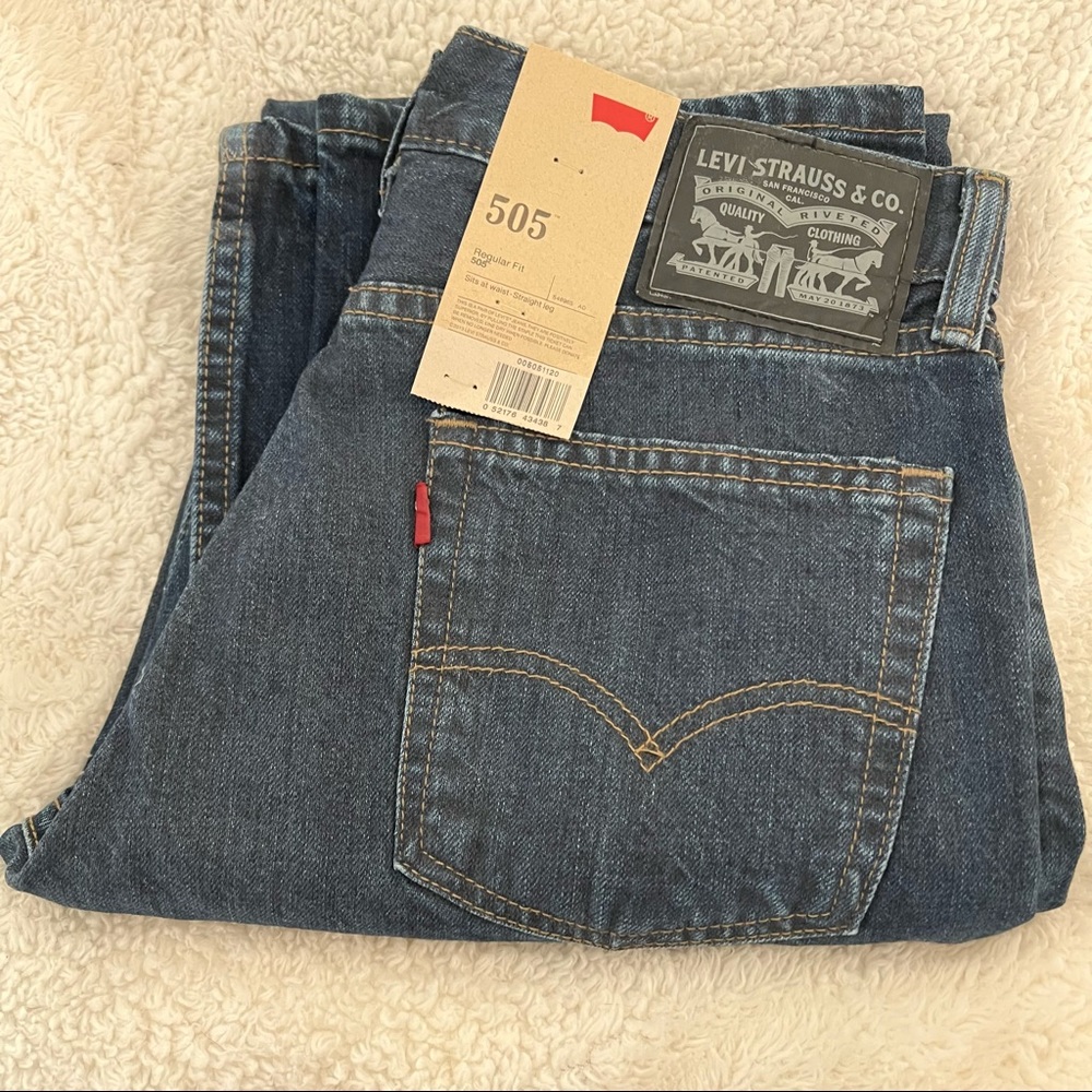 NWT Levis 505 Regular Fit mens straight leg dark wash blue jeans W30 L32